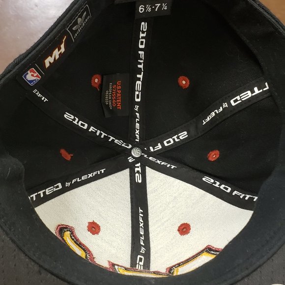 adidas Miami Heat Alternate Logo 210 Fitted cap ( sz 6 7/8 - 7 1/4) - Picture 4 of 8